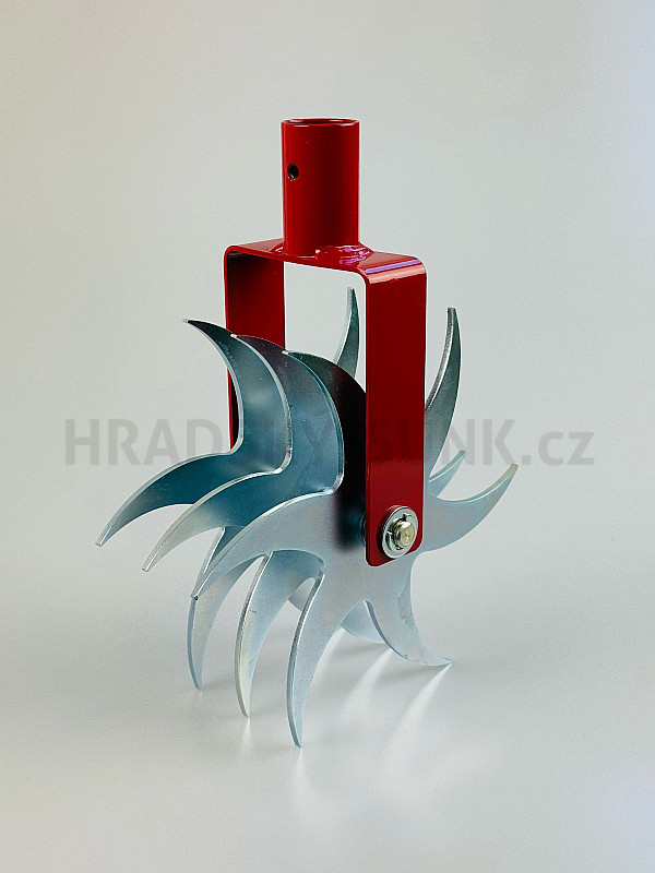 Kypřič půdy - trojzubý (kultivátor)