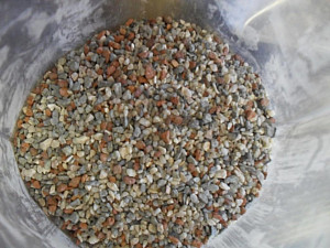 Grit OSTERA -  na trávení a skořápku  2kg - HRUBÁ